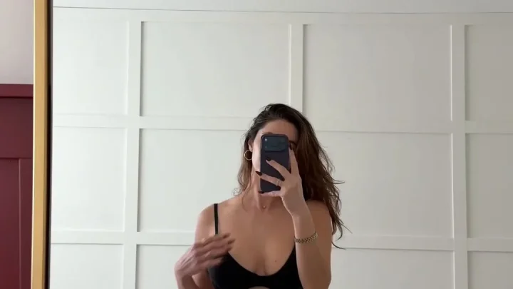Natalie Roush – Tease
