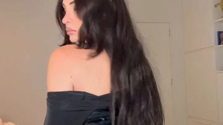 Kiera Suzanne kierasuz – Catsuit
