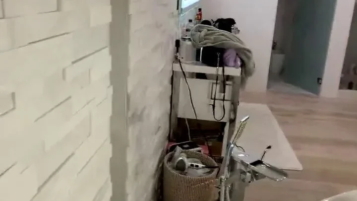 Violet Summers – Bathtub with Dani