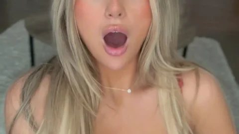 Blairbbyxo – Blair Dildo Titfuck