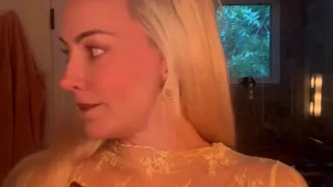 Lindsey Pelas – Livestream Fuck & Tease