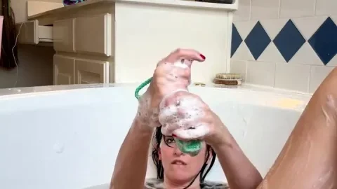 mikatnite – Mikky thedoom Bath Stream Soap Play