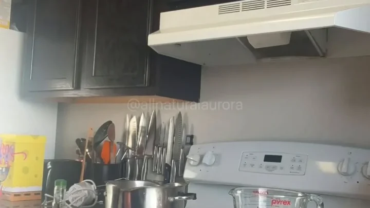 allnaturalaurora – Cayenna Wiley Buttplug Kitchen Fuck