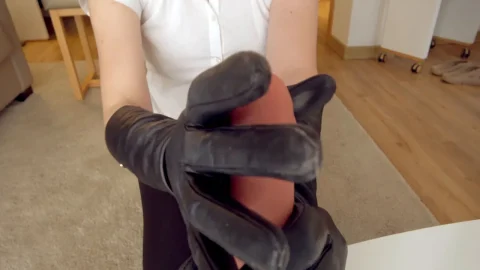 Ariel Anderssen – Leather Gloved Handjob For Helpless You 4K