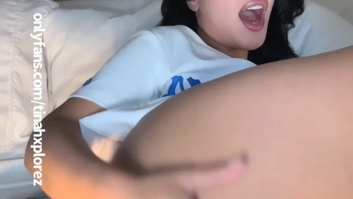 minitinah – Cristina Solo with Purple Vibrator