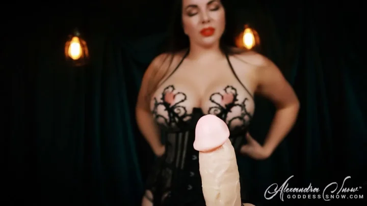Rituale di Sborra Misterioso con Alexandra Snow