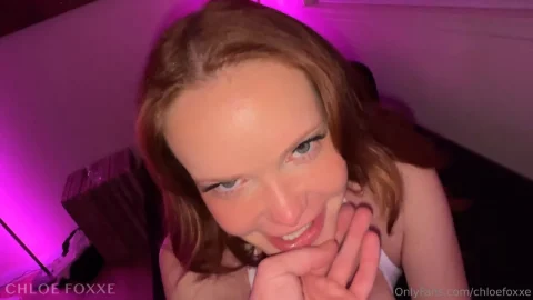 Chloe Foxxe – Gamer Girl Squirts, Sucks And Fucks While Playing Video